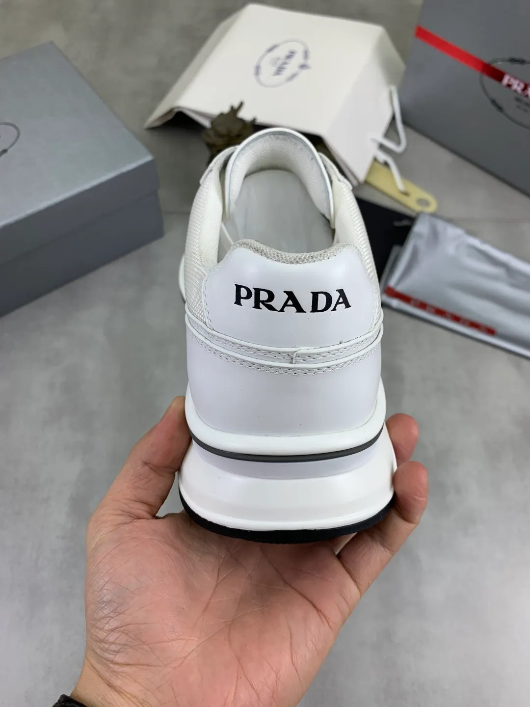 Men's Men's Shoes 💰P600 💰【New Style】 The latest model of high-quality PRADA classic men's shoes has been launched on the official website at a 1:1 replica, synchronized in Hong Kong and on the same catwalk; all made of calfskin➕imported cowhide lining, 🍡🍡original rubber outsole, non-slip and wear-resistant; comfortable on the feet, attractive style, fine workmanship, and simple and neat shoe lasts, highlighting a man's courage and toughness, 👍size 38 to 44 (45 can be customized) black White color🉑️choose